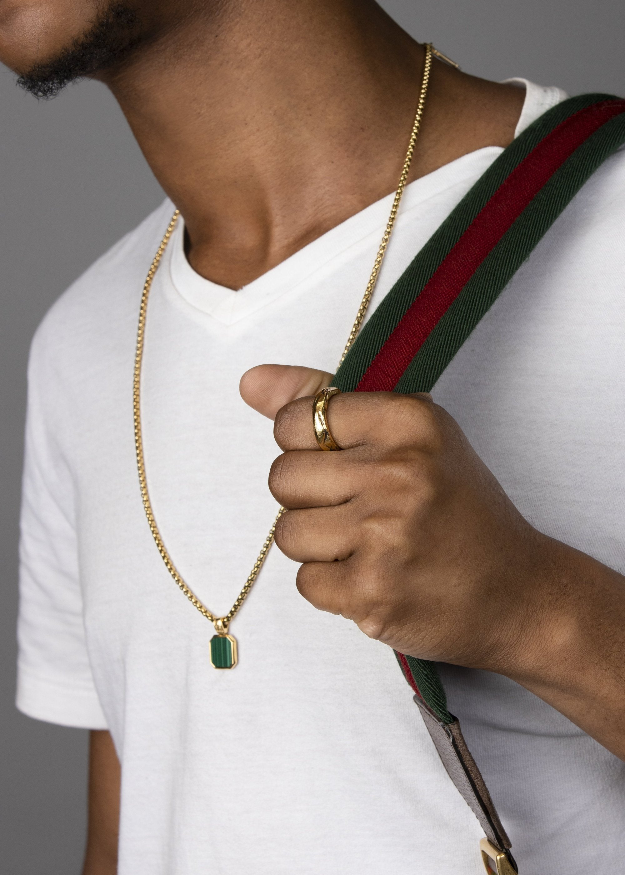 Men'S Gold Necklace With Square Malachite Pendant