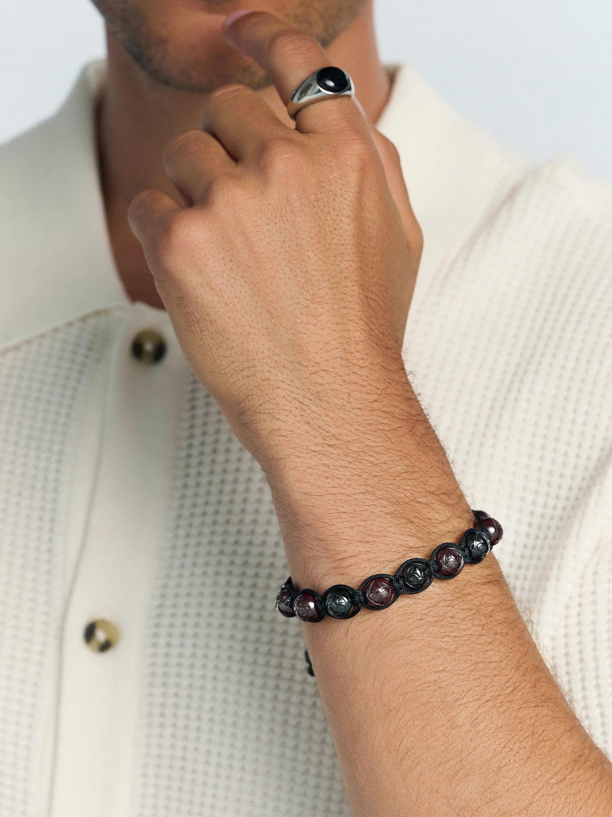 Men'S Beaded Bracelet With Black & Burgundy Ceramic Balls