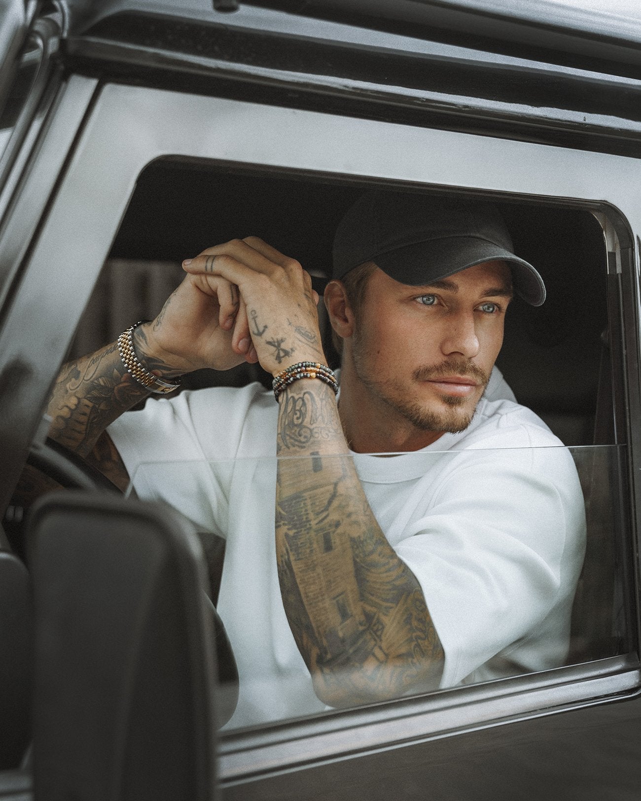 Men'S Wristband With Green Miyuki Beads