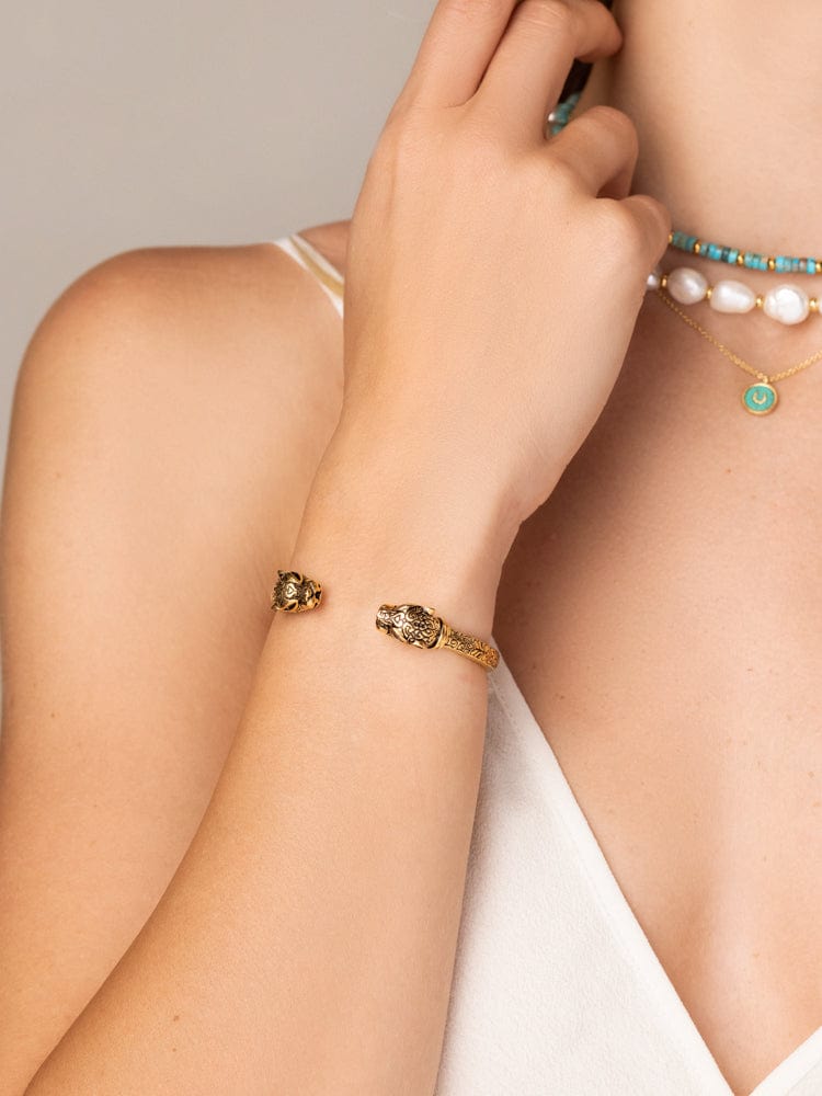 Women Adorned Panther Bangle In Gold