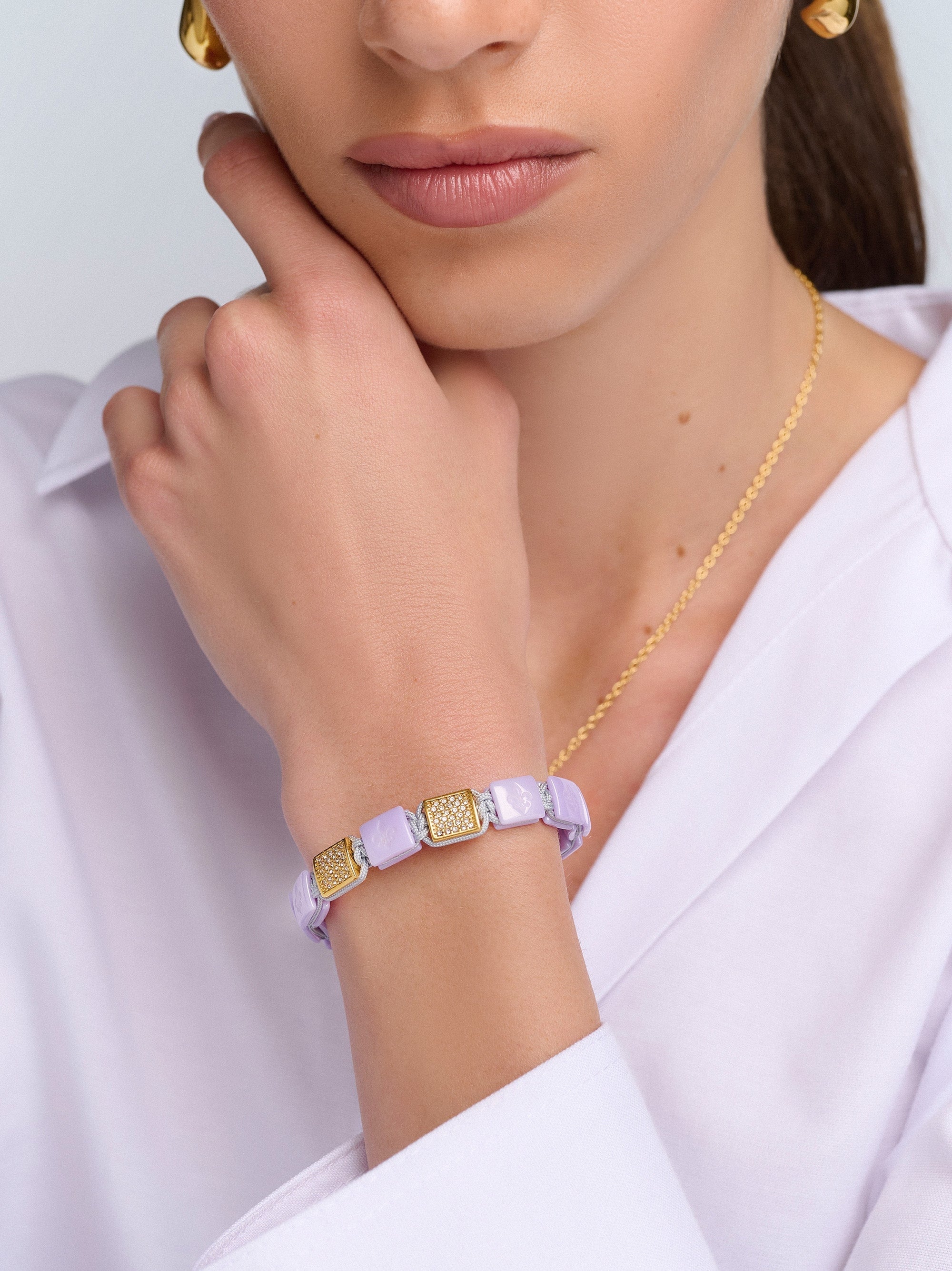 Women'S Lavender Ceramic Flatbead Bracelet With Gold Cz