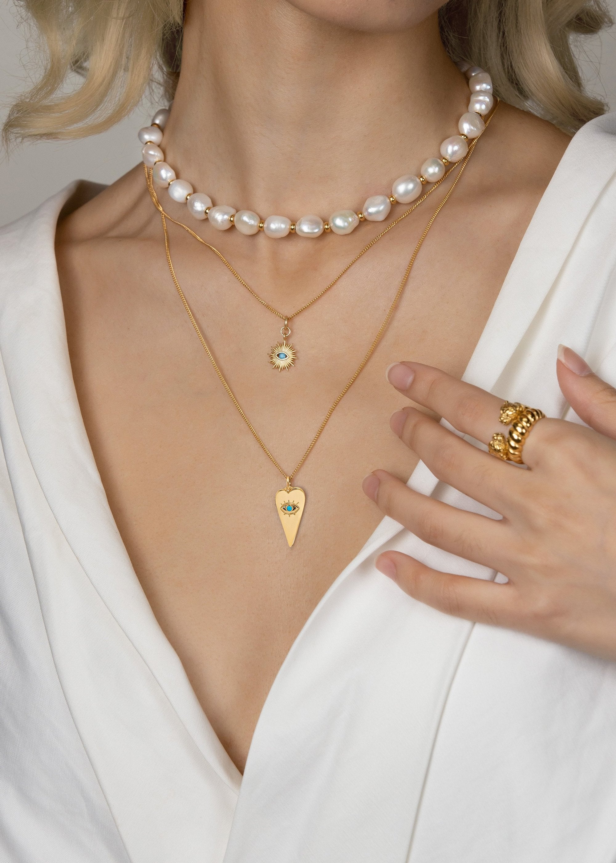 Women'S Gold Necklace With Mini Evil Eye Pendant