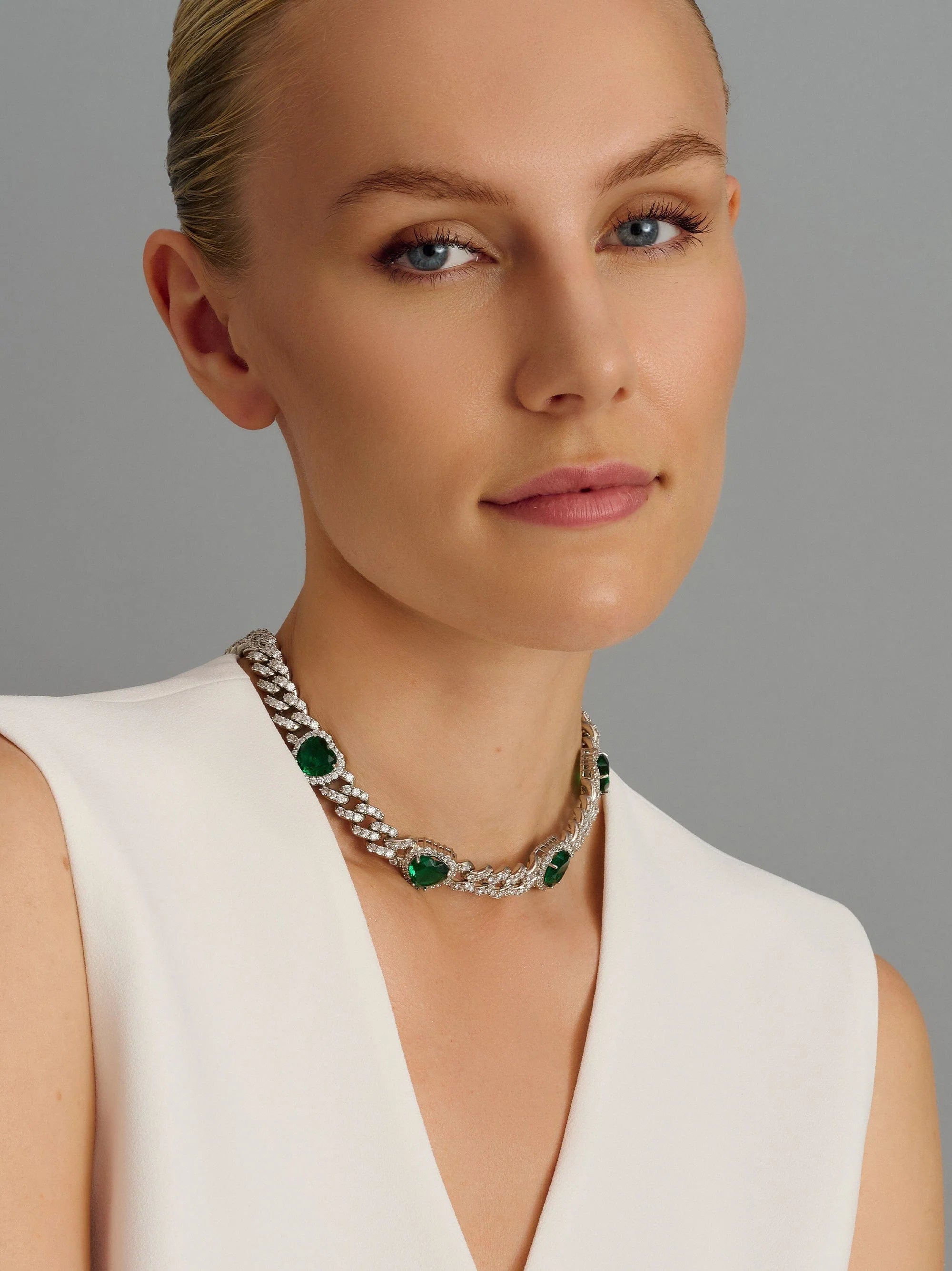 Women's Crystal Embellished Choker with Green Hearts